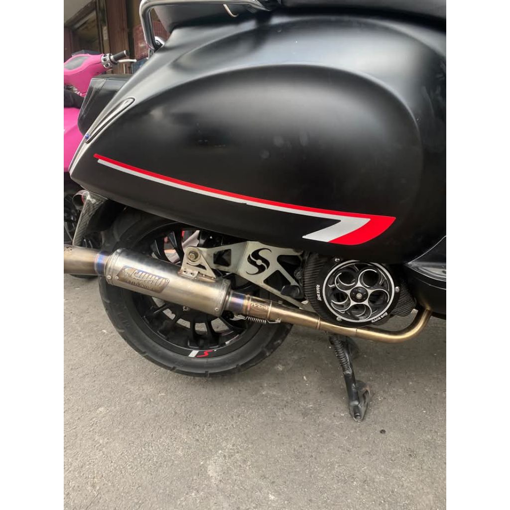 leheran vespa cecklis
