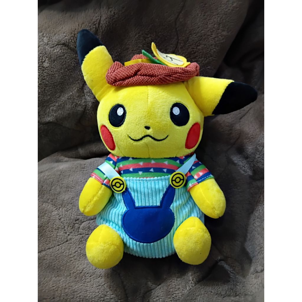 pikachu pokemon center