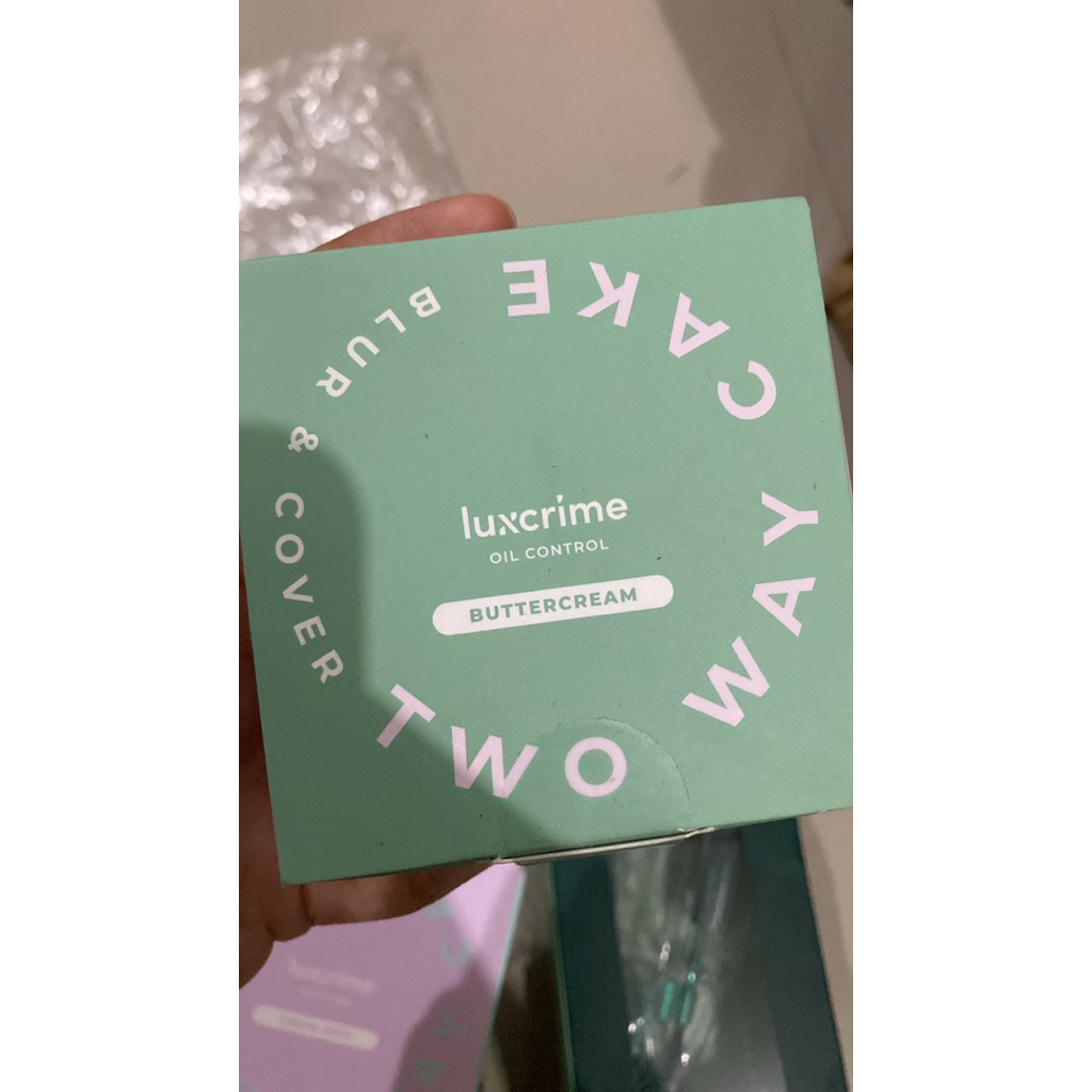 Two Way Cake Luxcrime