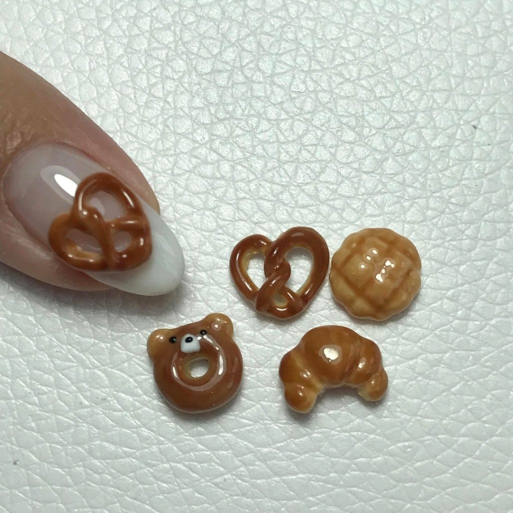3D accessories Nail Art | Grace