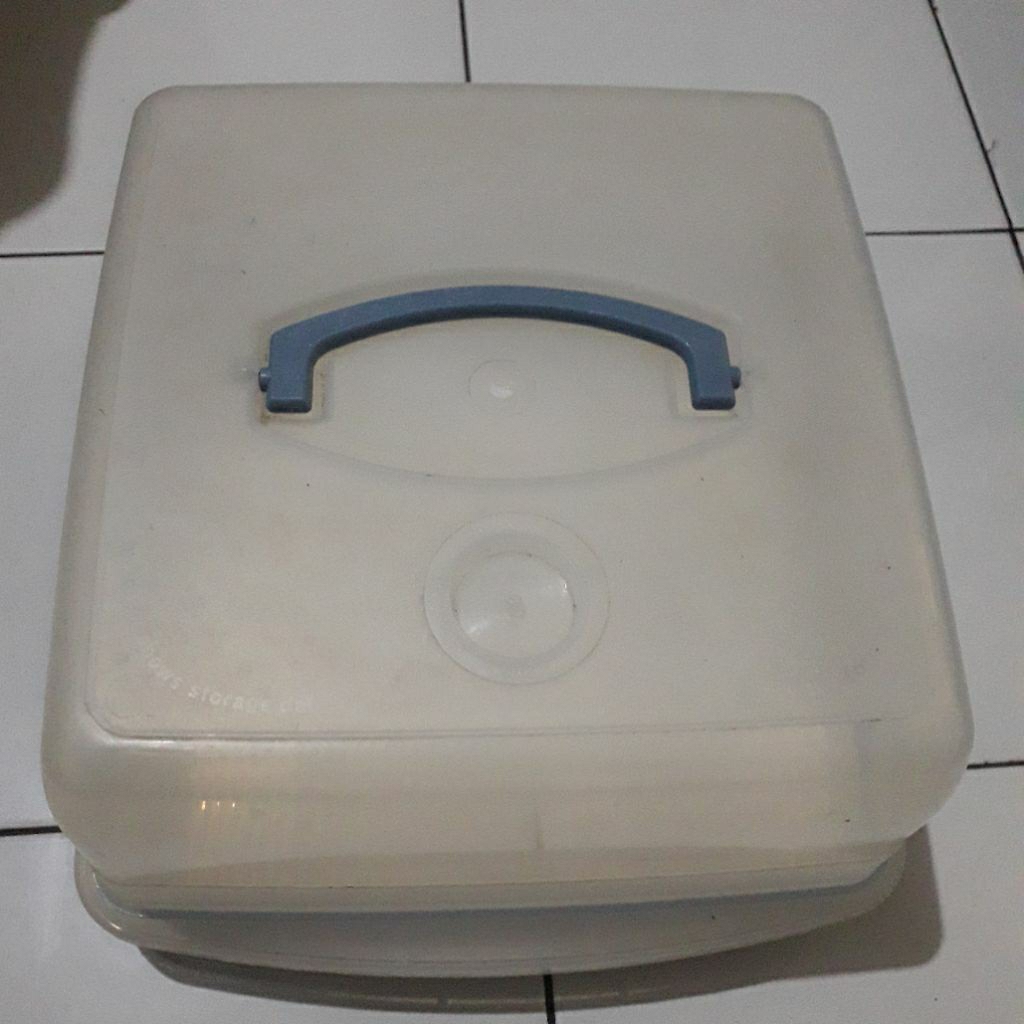 Tempat kue bolu