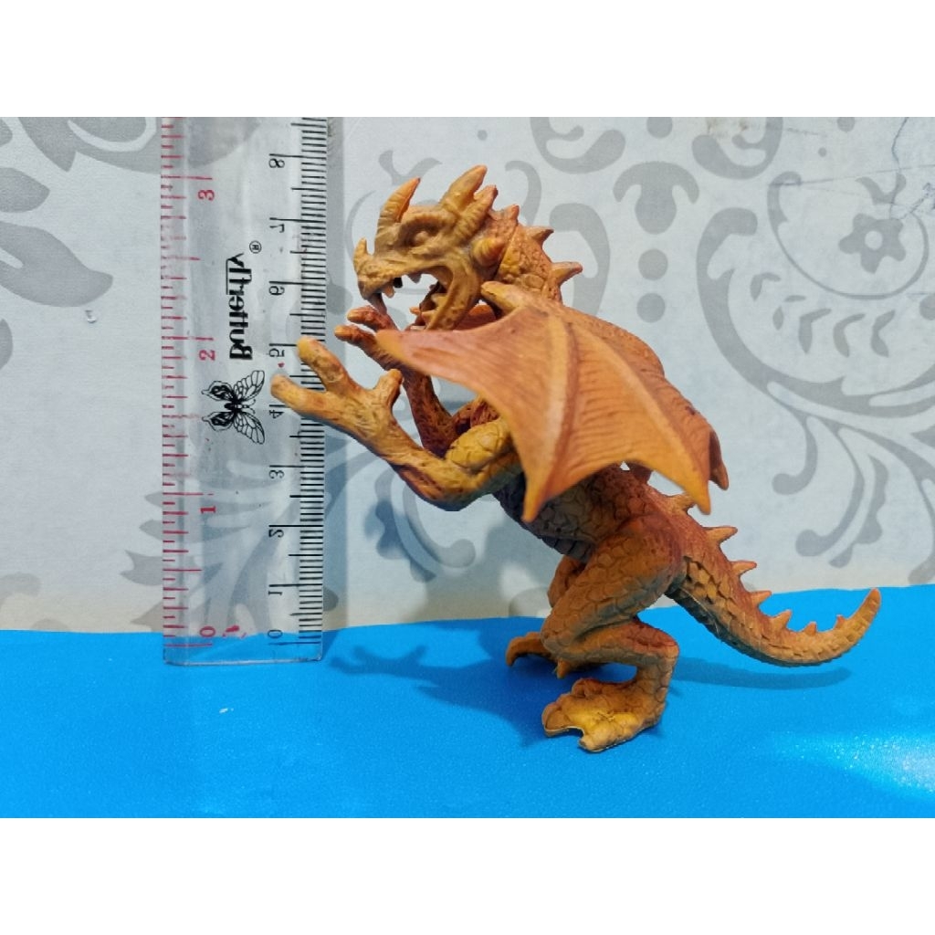figure naga second