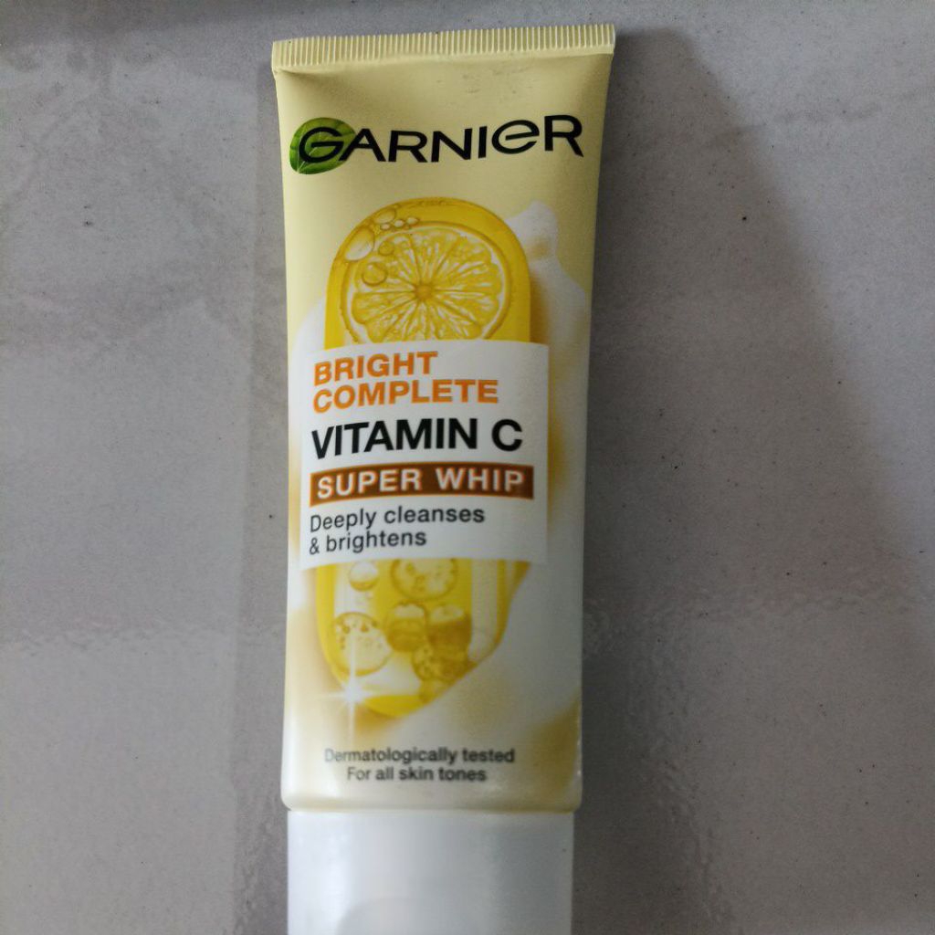 Garnier whip foam vit c 100ml
