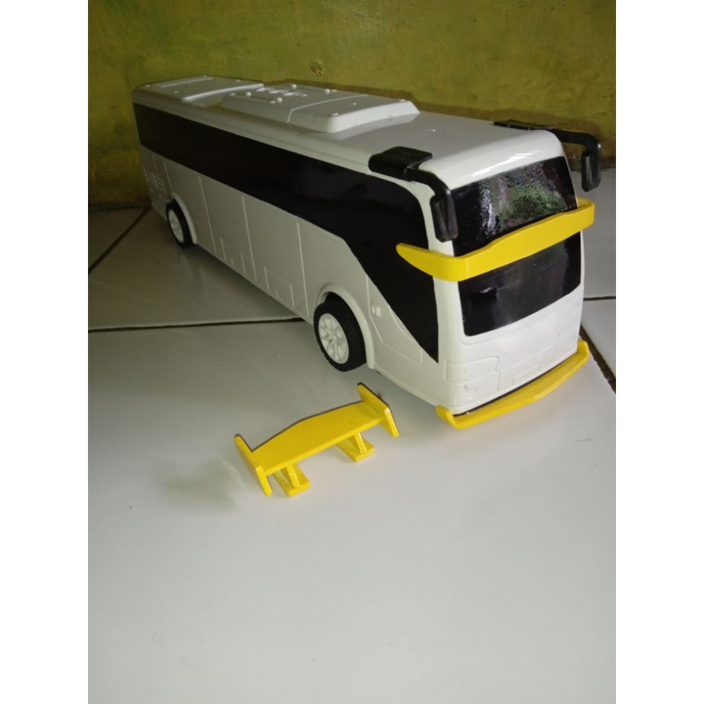 Miniatur bus basuri RKC modif