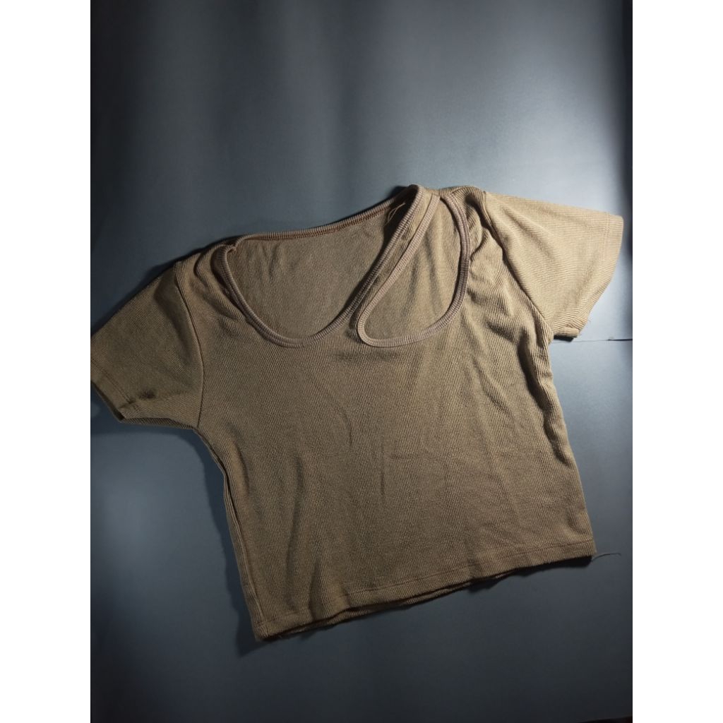 preloved crop coklat