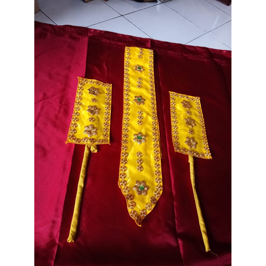 Selendang & Simak Baju Bodo