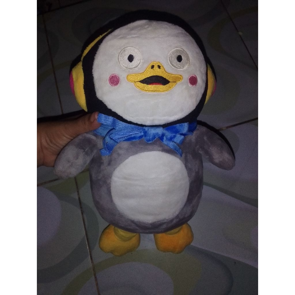 Boneka pinguin