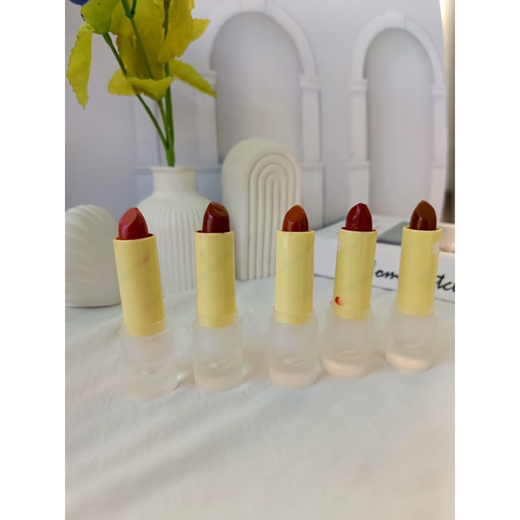 Skindoze Lipbalm
