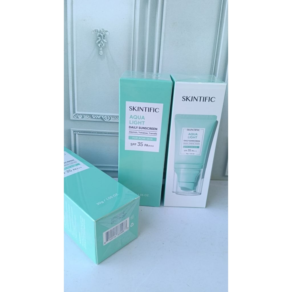 Sunscreen Skintific Aqua Light