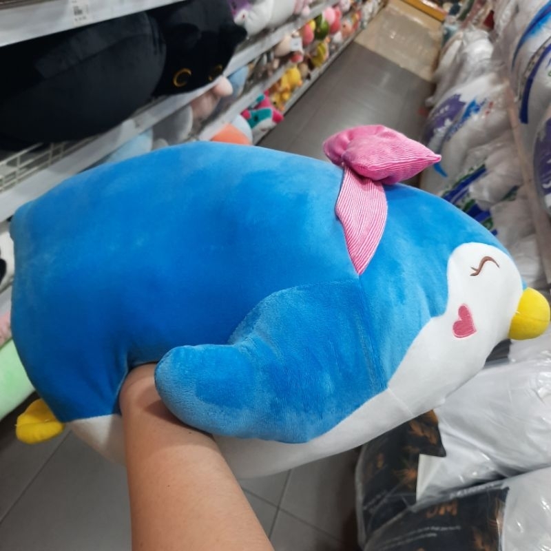 Boneka Bantal Penguin