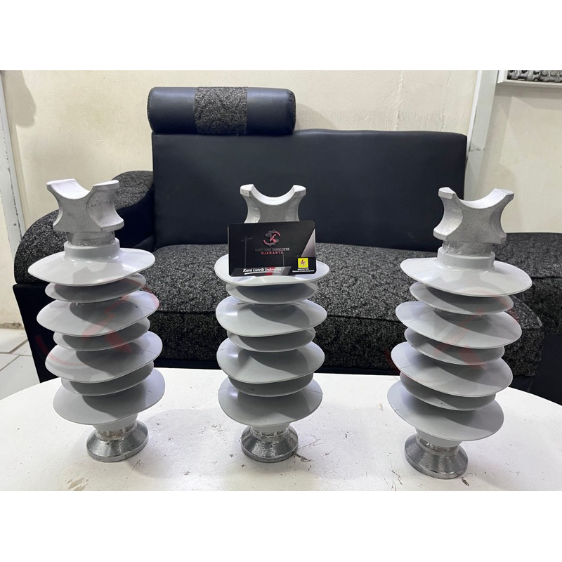 ISOLATOR TUMPU/ TUMPU POLYMER