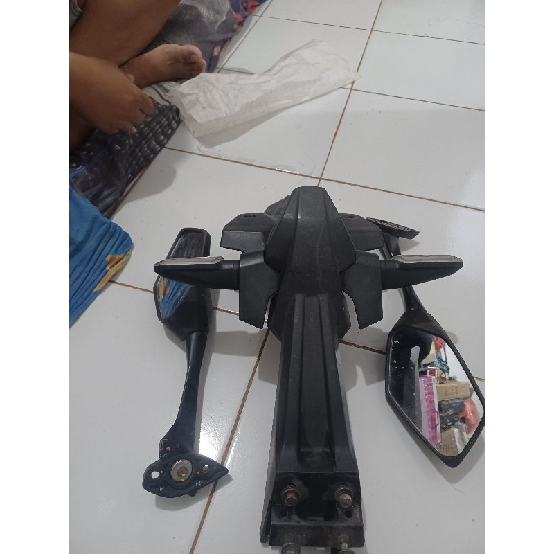 kaca spionnya saja cbr 150r