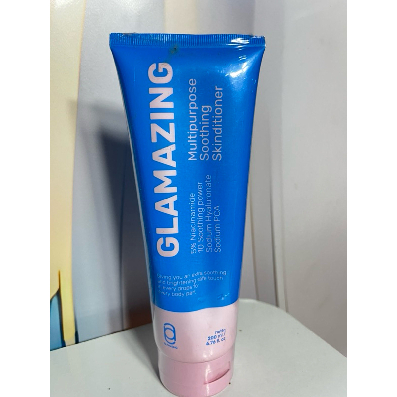 NEW GLAMAZING MOISTURIZER