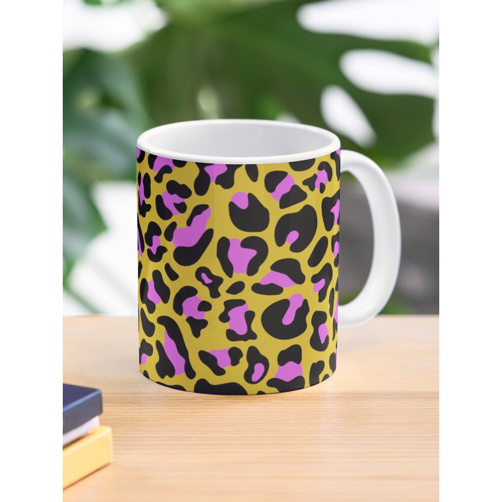 Leopard in black pink Coffee Mug