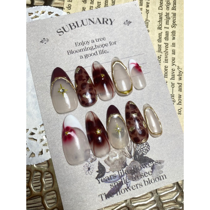 Blooming Press on Nails