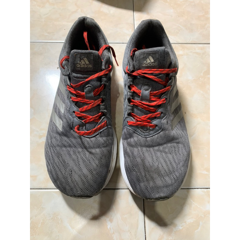 Sepatu Adidas Fluidcloud uk. 41,5