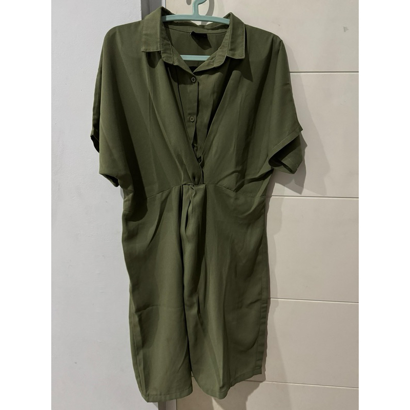this is april dress