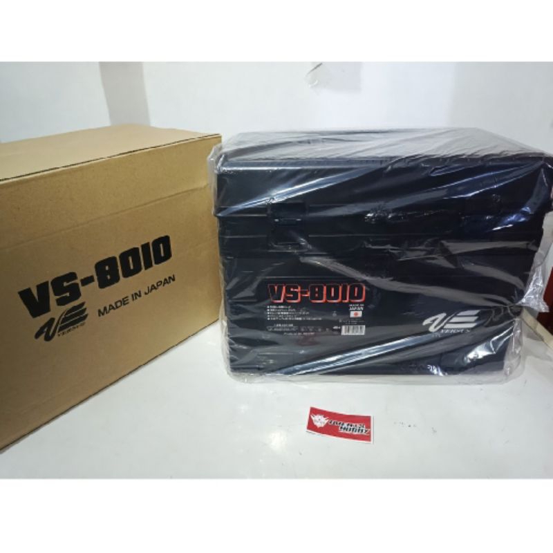 Box Versus 8010 Japan Black