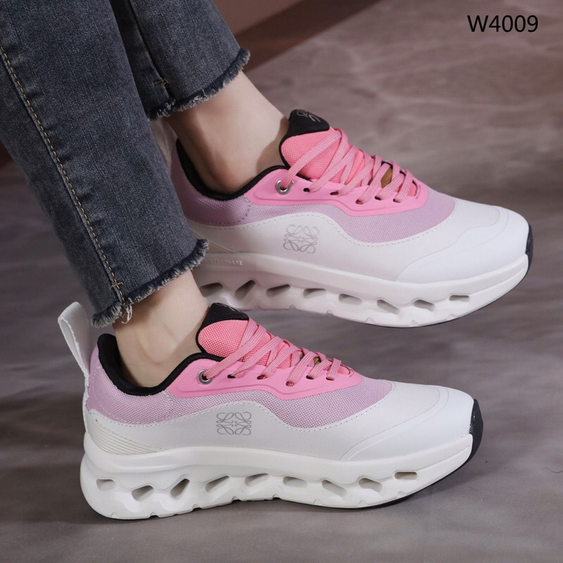 Sepatu Onclou* X Lowe sneaker