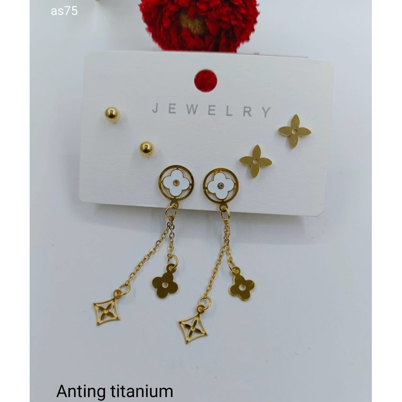 anting titanium juntai tiga model