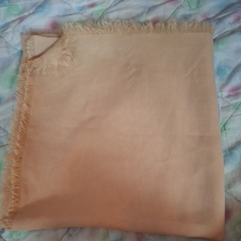 preloved hijab rawis segiempat