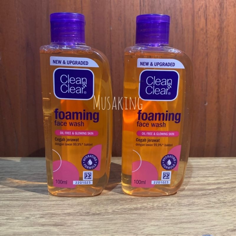 Clean & Clear Foaming Face Wash 100ml