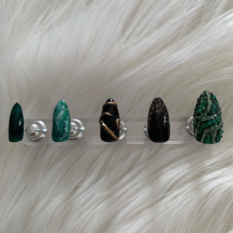 Snake Scale Nails