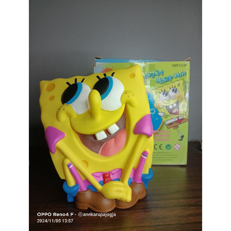 celengan action figure spongebob squarepants