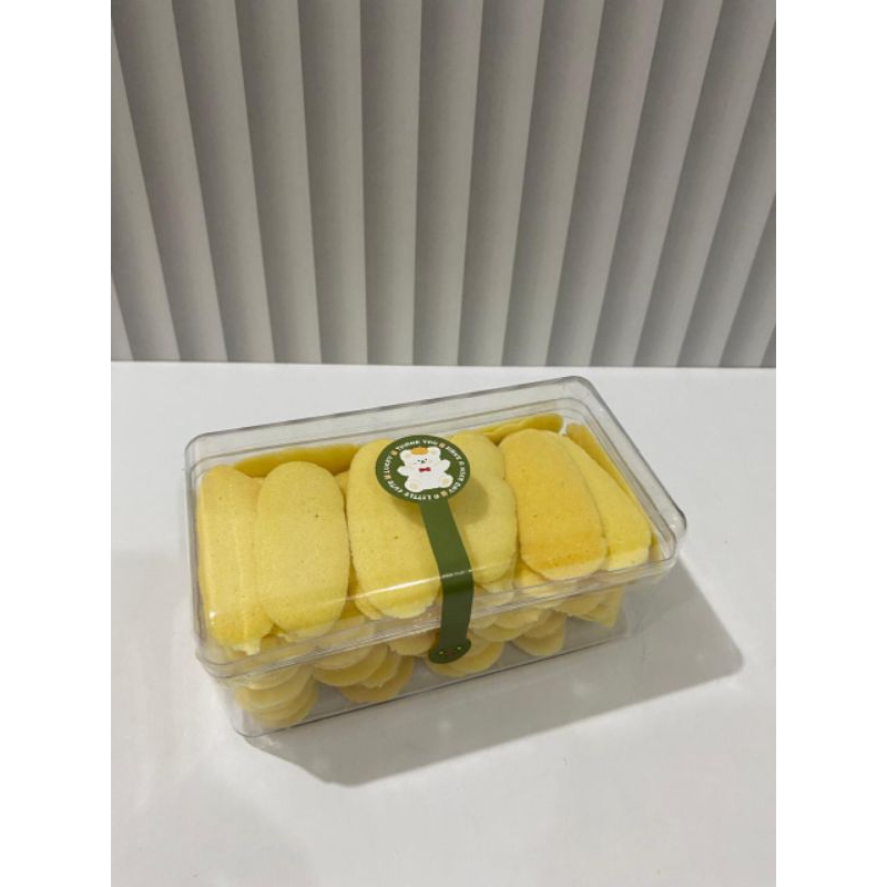 kue lidah kucing