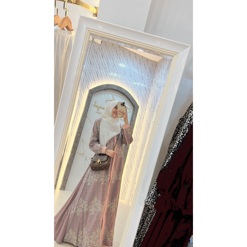 gamis aura