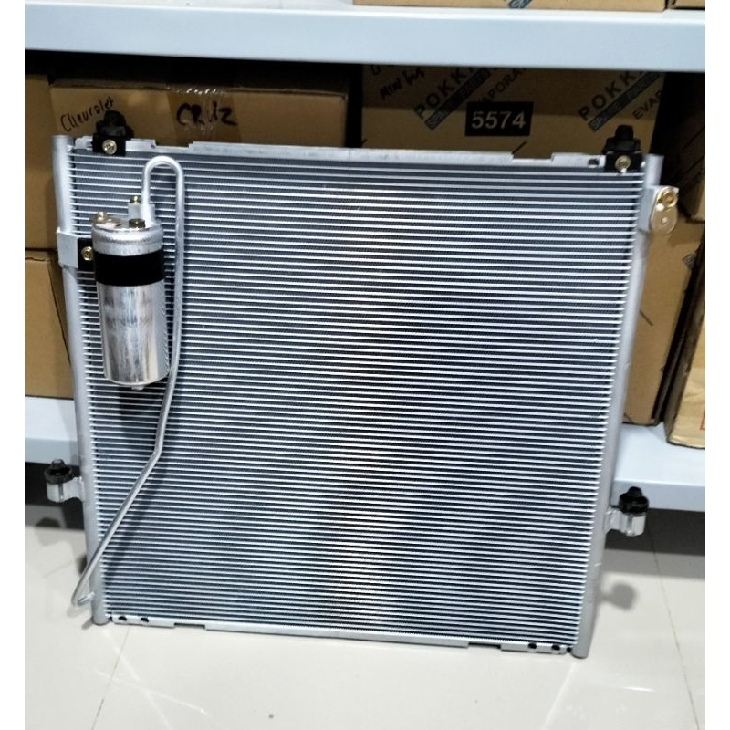 condensor condenser AC mobil Pajero Strada