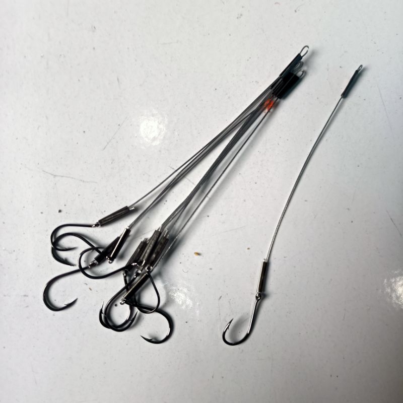 Leader singel hook necklin