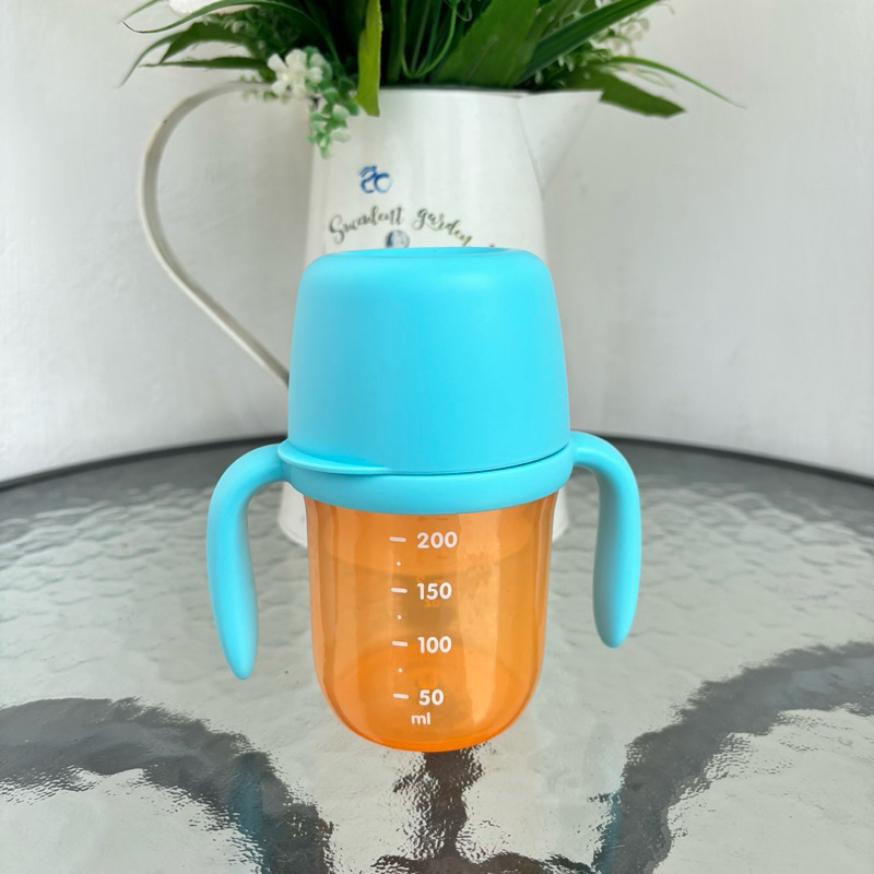 gelas anak-anak Tupperware