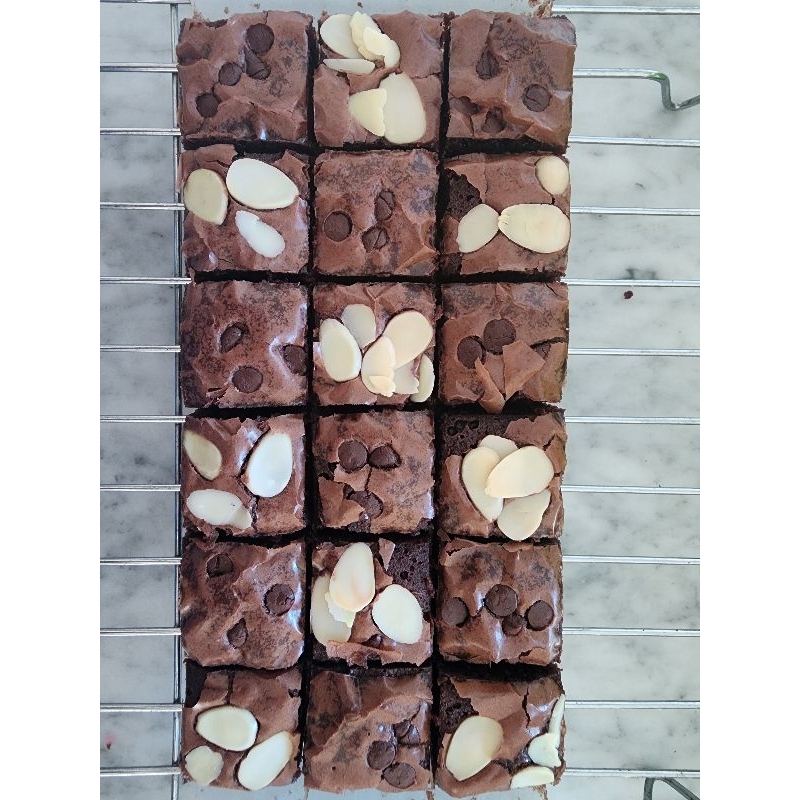 Fudgy Brownies Premium