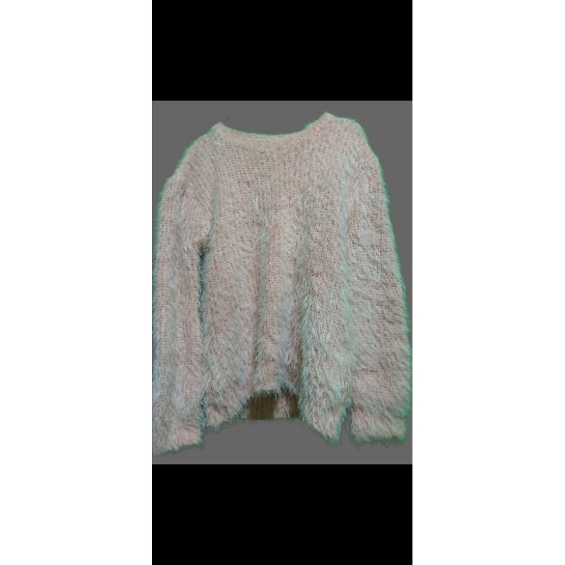 sweater rajut bulu