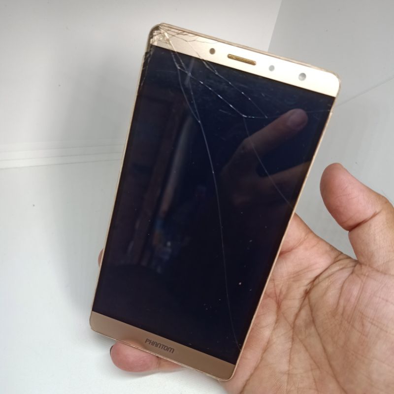 Lcd Touchscreen Tecno phantom 6 plus Minus touchscreen retak bahan