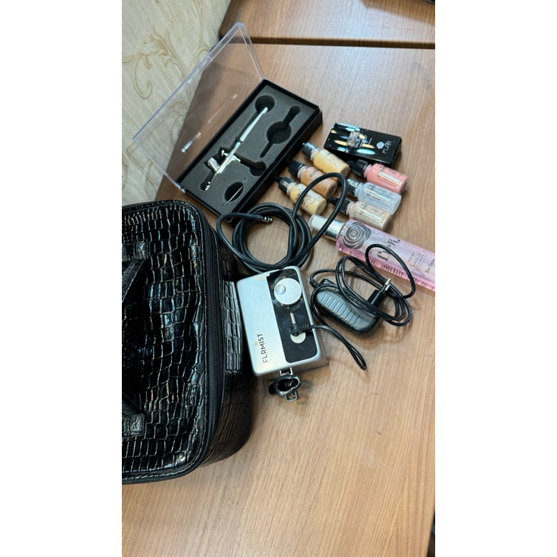 flrmist airbrush makeup expert package (preloved)