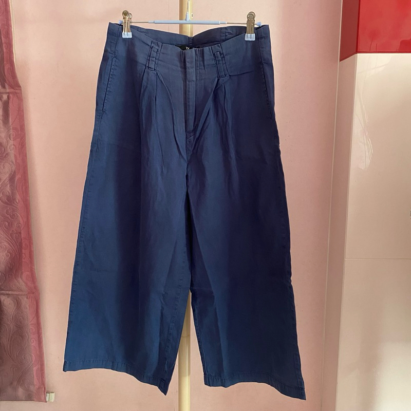 Preloved celana the executive biru
