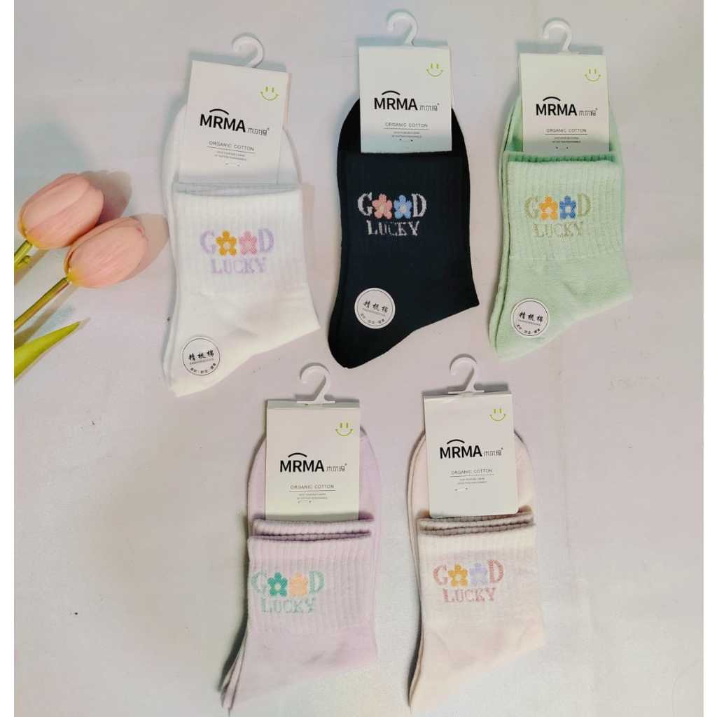 Kaos Kaki Cewek  - 3739