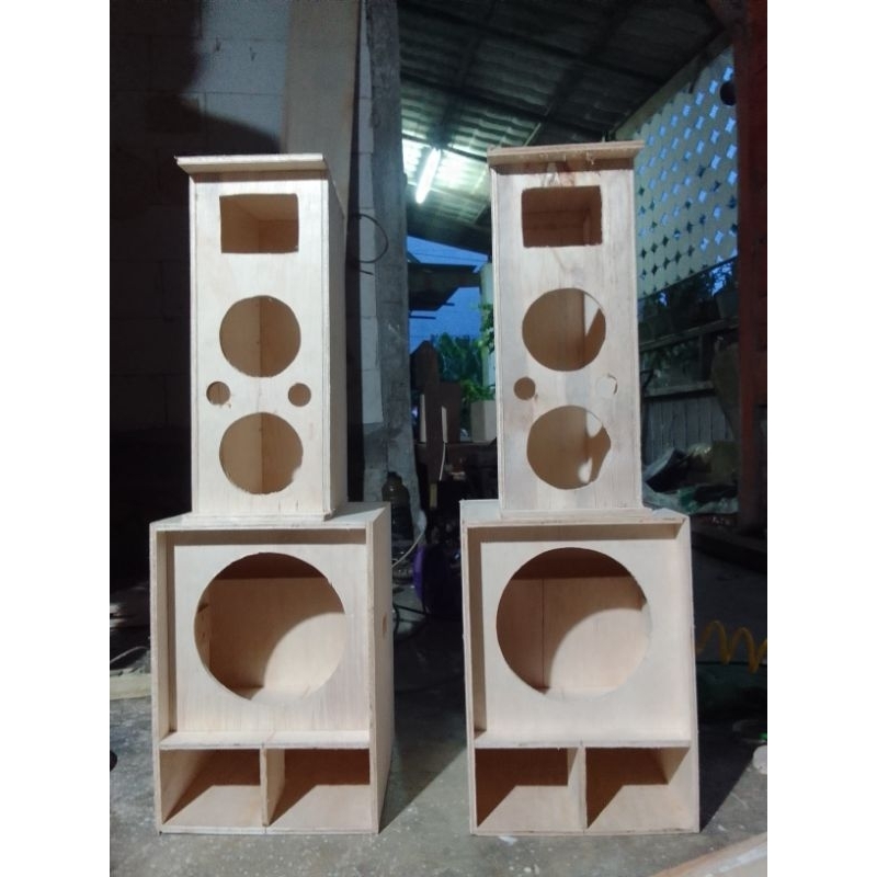 Monitor panggung 8 inc 1 set