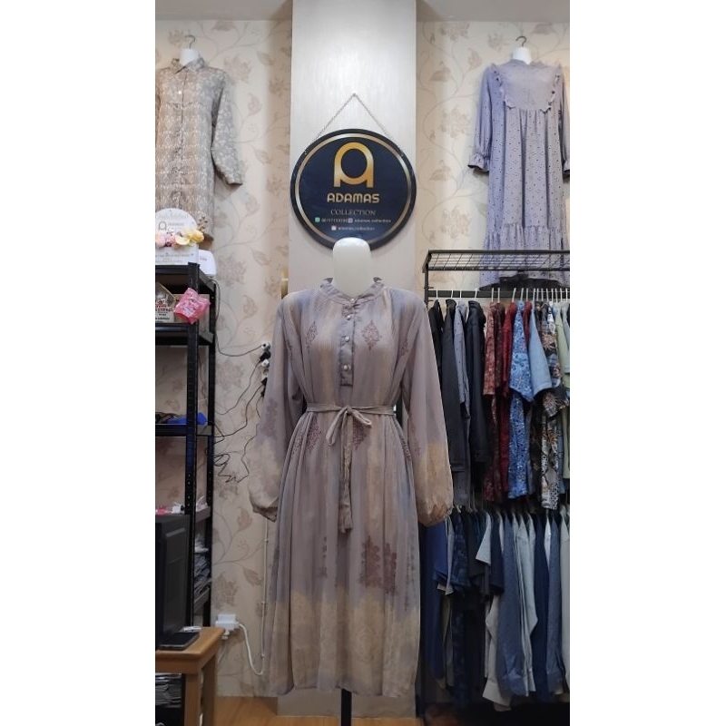 Tunik wanita