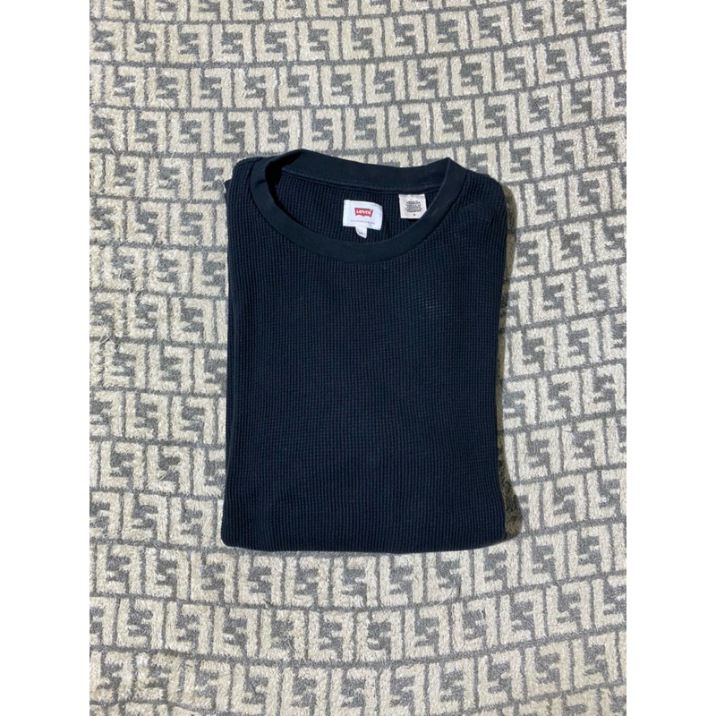 Leeevvviisss Longsleeve