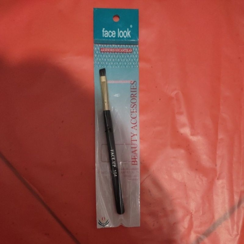 Face Up brush