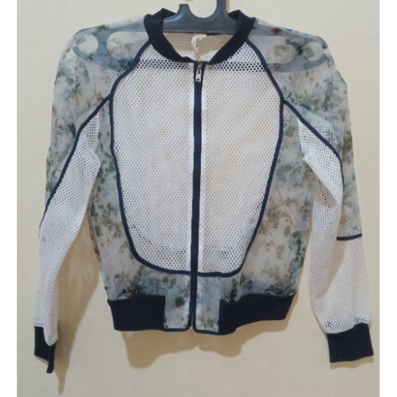 jacket cewe ac