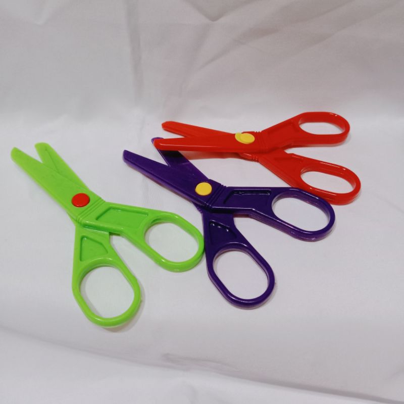 mainan gunting kertas