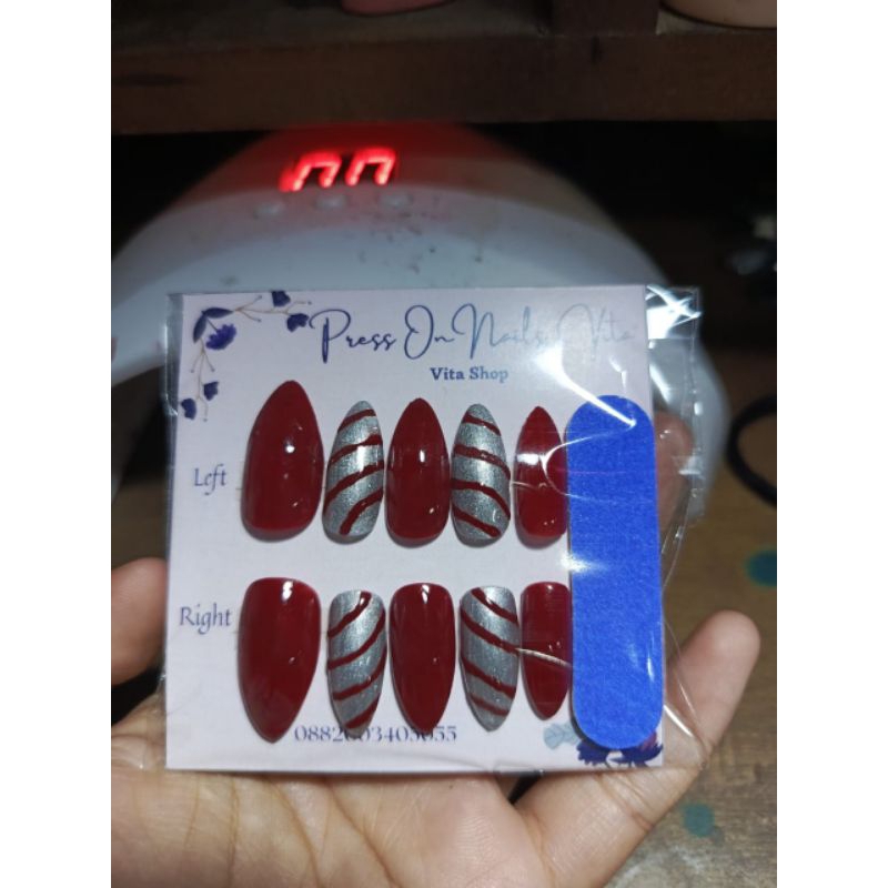 PRESONNAILSZEBRAMAROON