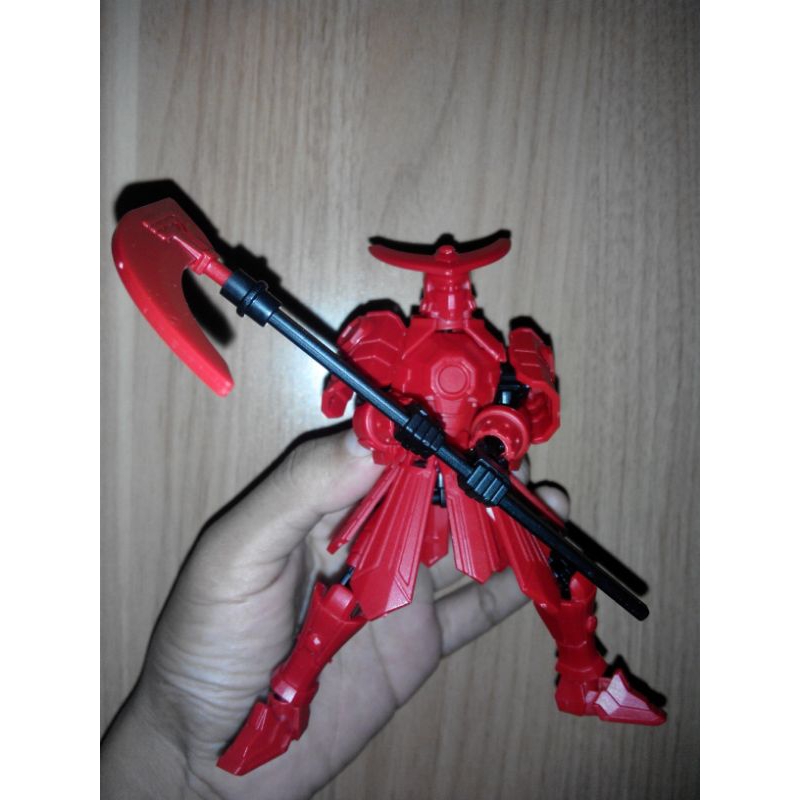 mainan robot samurai