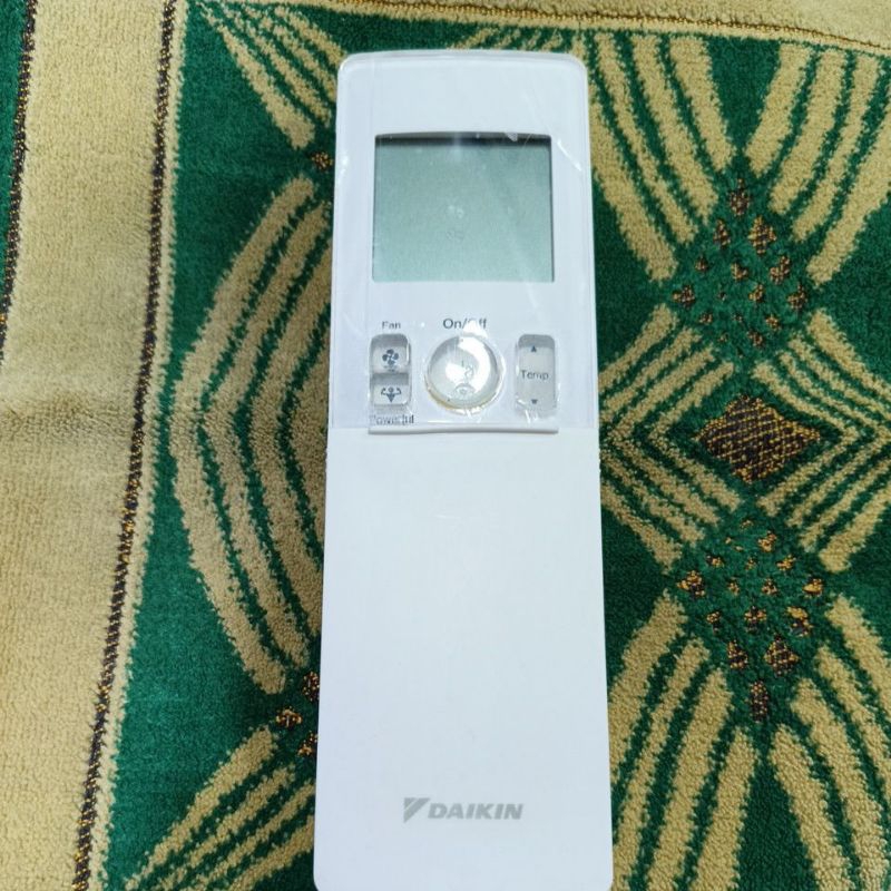 remote AC Daikin arc466a19 original