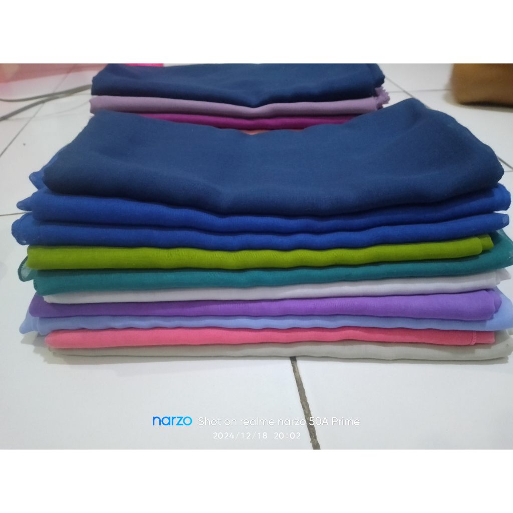 Kerudung segi empat preloved