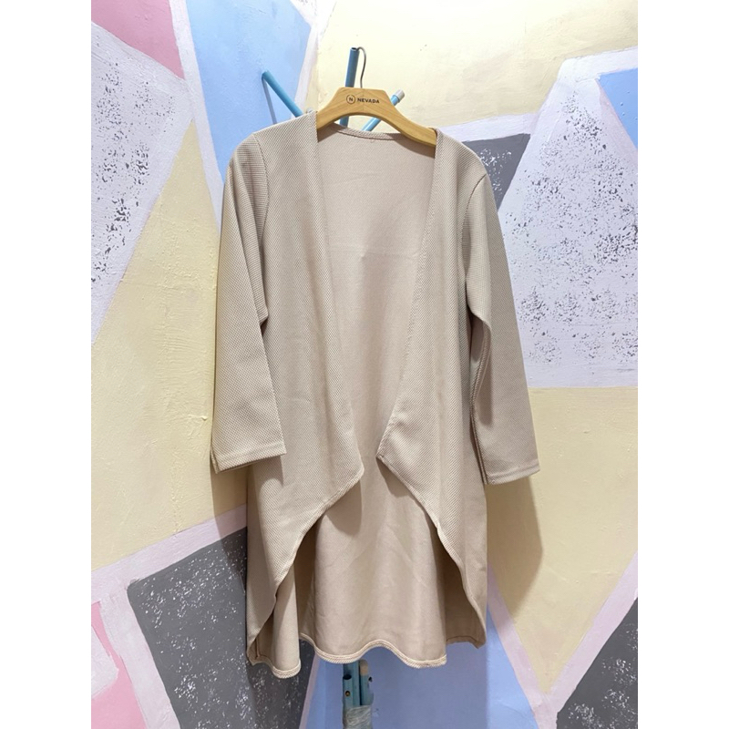 Outer Cream (preloved)